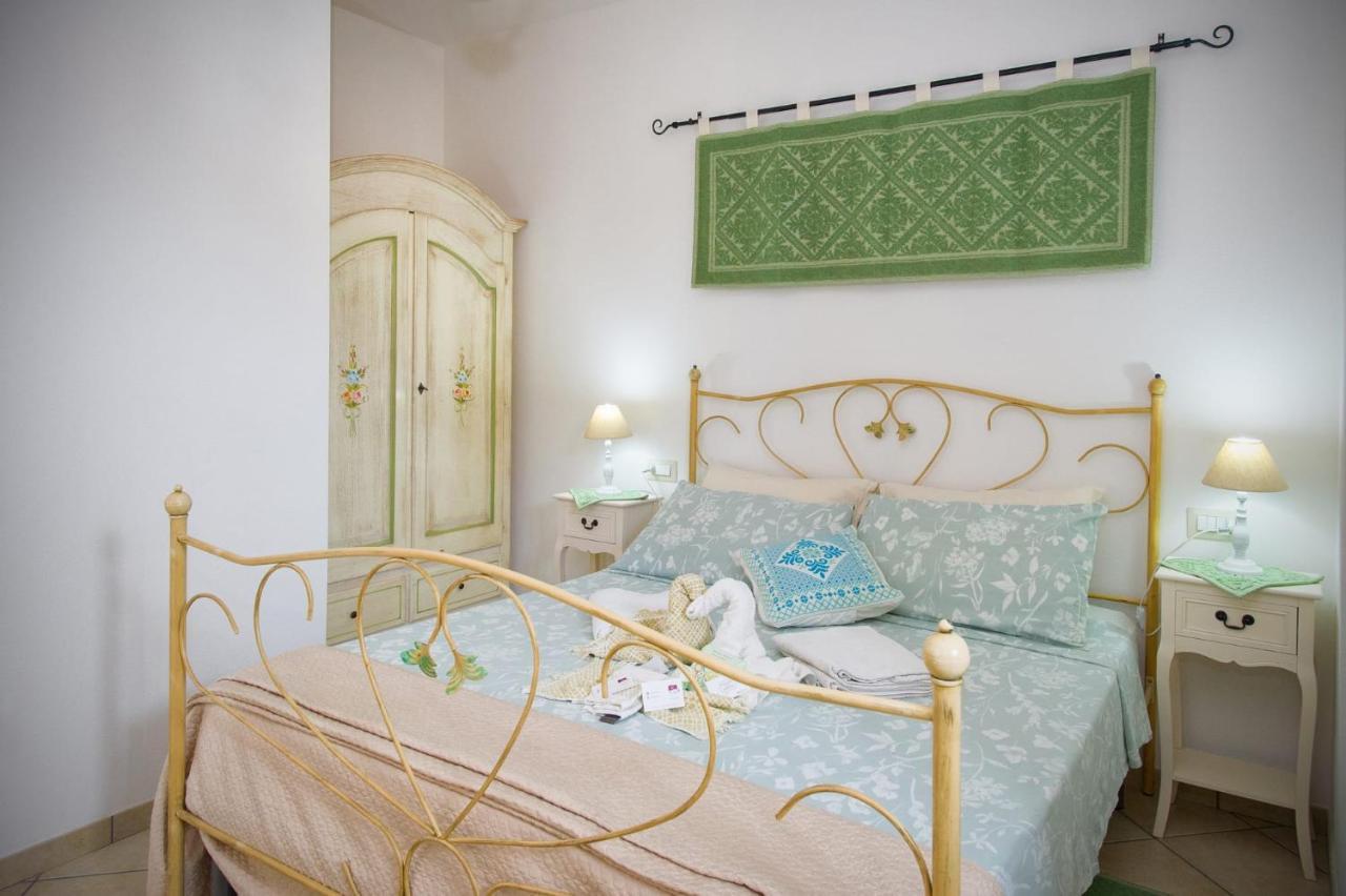 Holiday Room Sa Tebia Ористано Екстер'єр фото