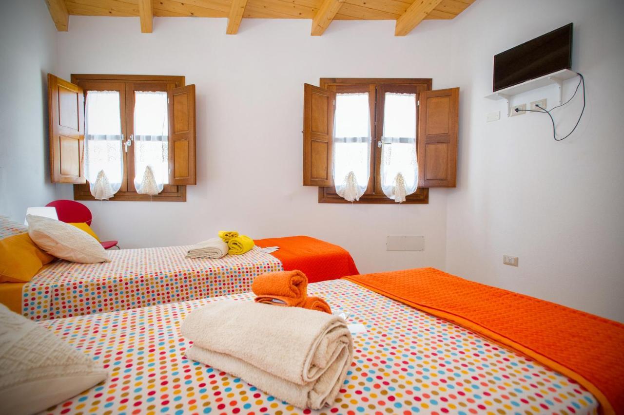 Holiday Room Sa Tebia Ористано Екстер'єр фото